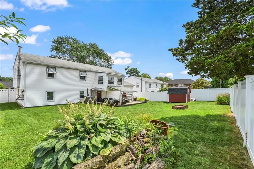 43 Dix Avenue Johnston RI 02919