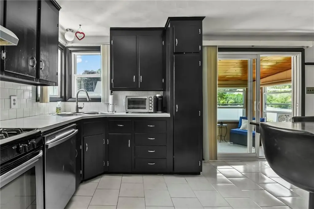 43 Dix Avenue Johnston RI 02919
