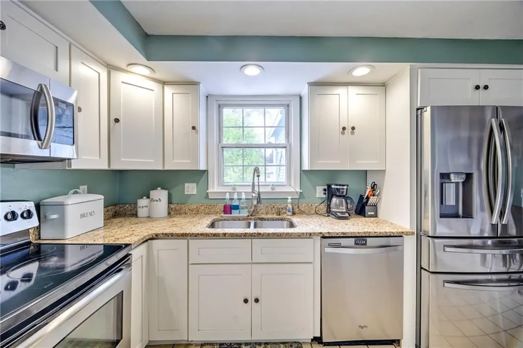 108 Achille Street Woonsocket RI 02895