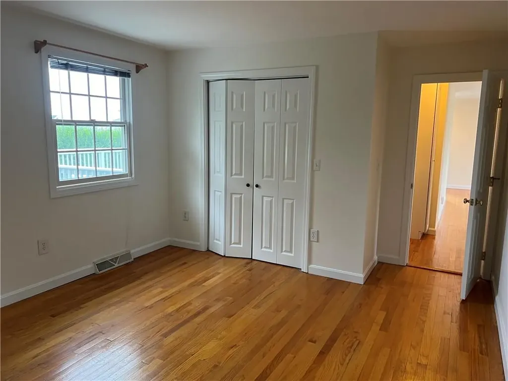 4 White Cap Road Narragansett RI 02882