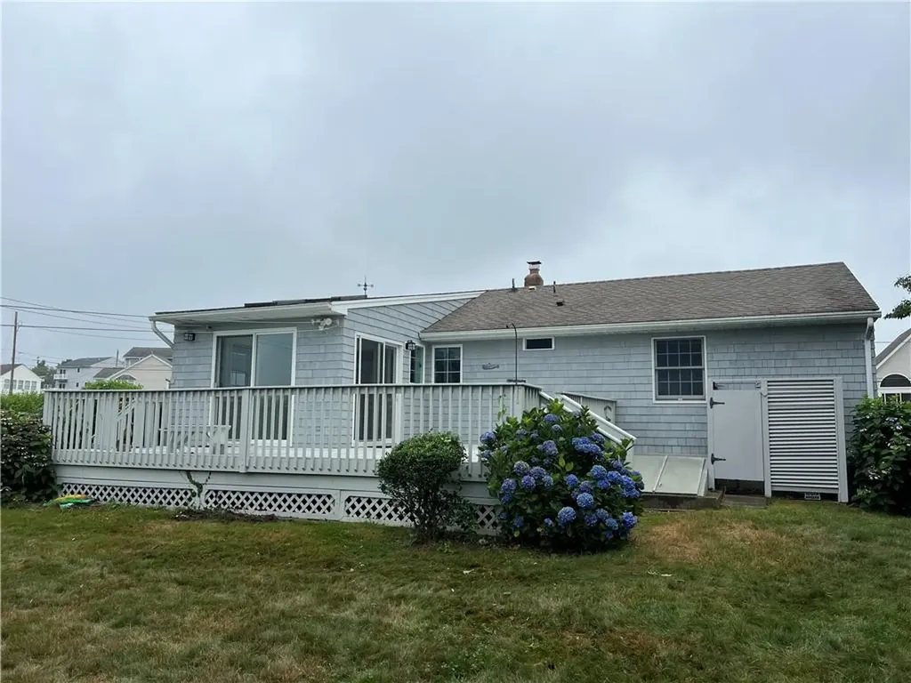 4 White Cap Road Narragansett RI 02882