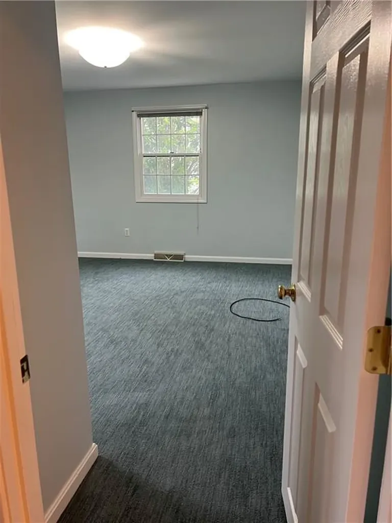4 White Cap Road Narragansett RI 02882