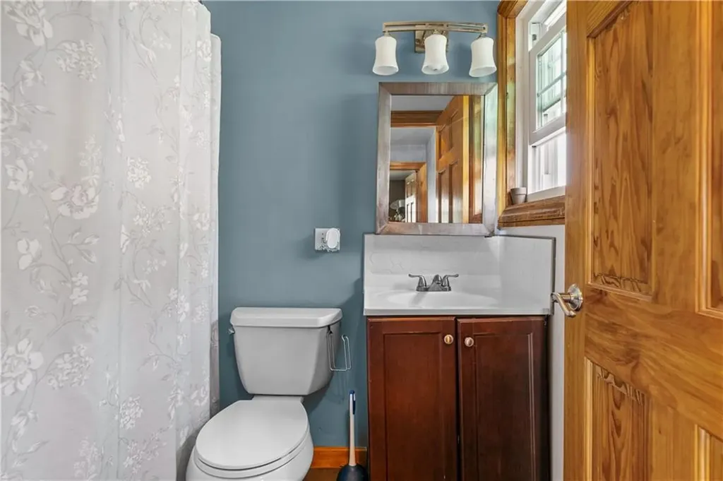 192 Spring Hill Road Portsmouth RI 02871