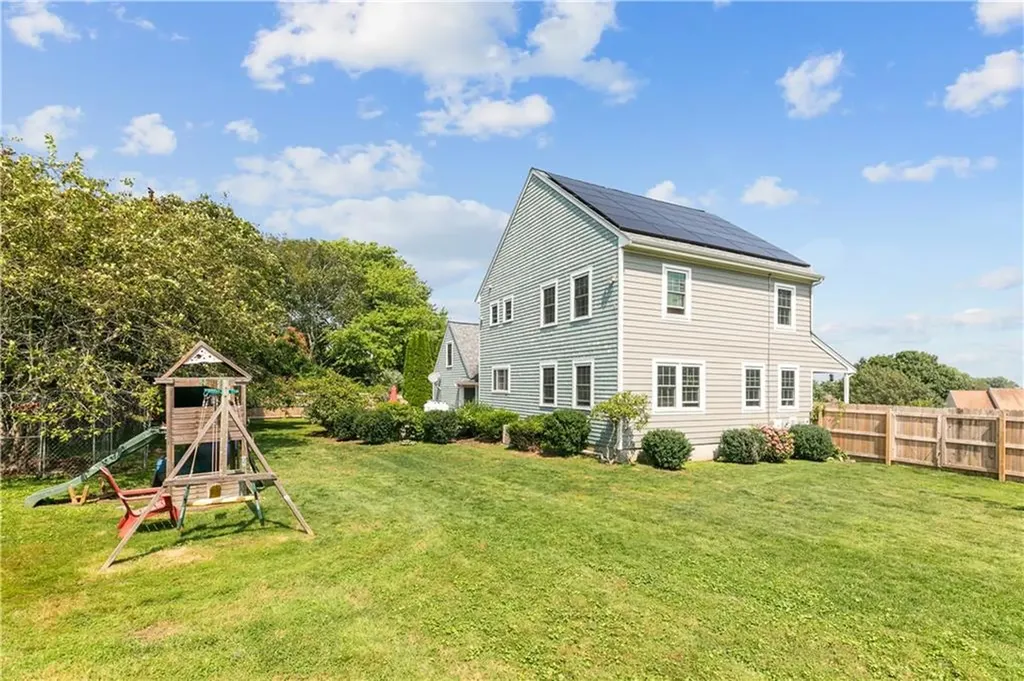 192 Spring Hill Road Portsmouth RI 02871