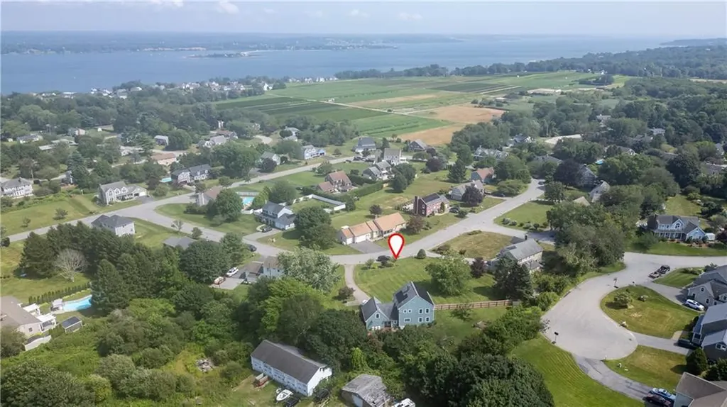 192 Spring Hill Road Portsmouth RI 02871