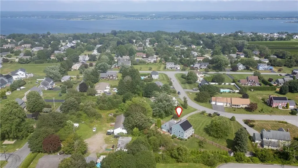 192 Spring Hill Road Portsmouth RI 02871