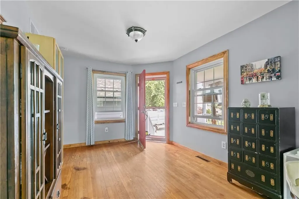 192 Spring Hill Road Portsmouth RI 02871