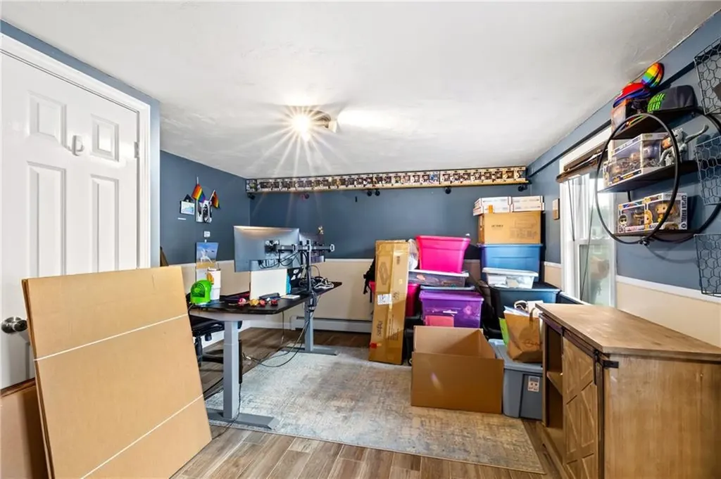 23 Earl Street West Warwick RI 02893