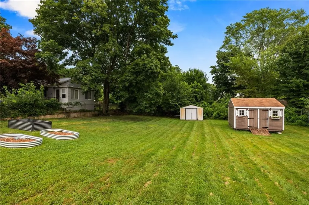 23 Earl Street West Warwick RI 02893