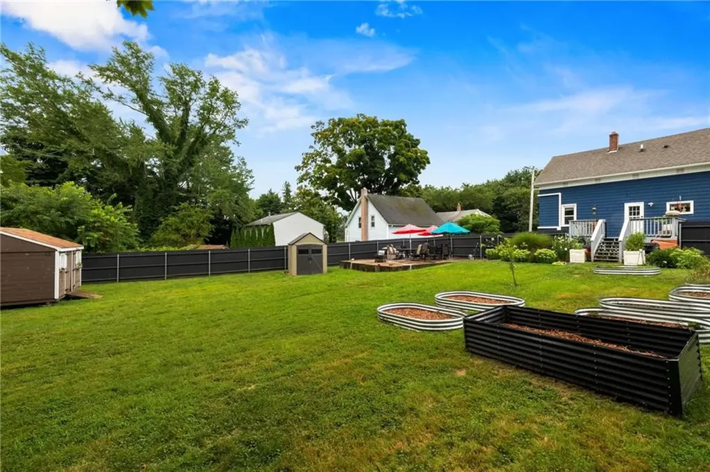 23 Earl Street West Warwick RI 02893