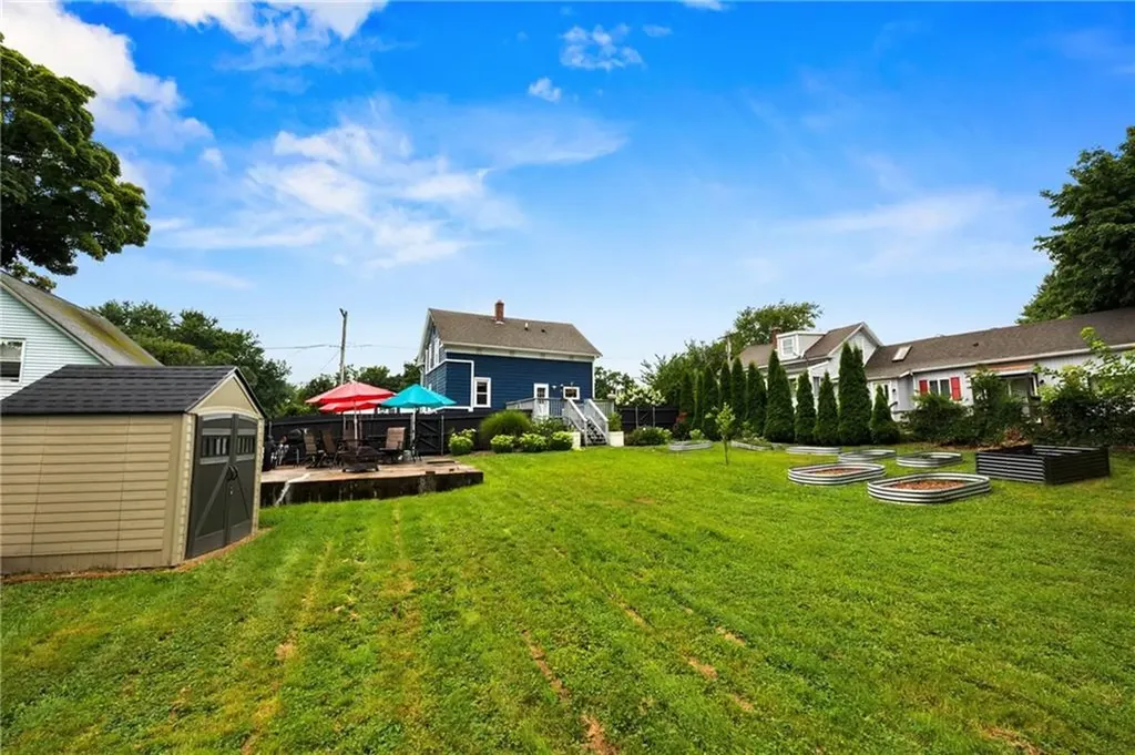 23 Earl Street West Warwick RI 02893