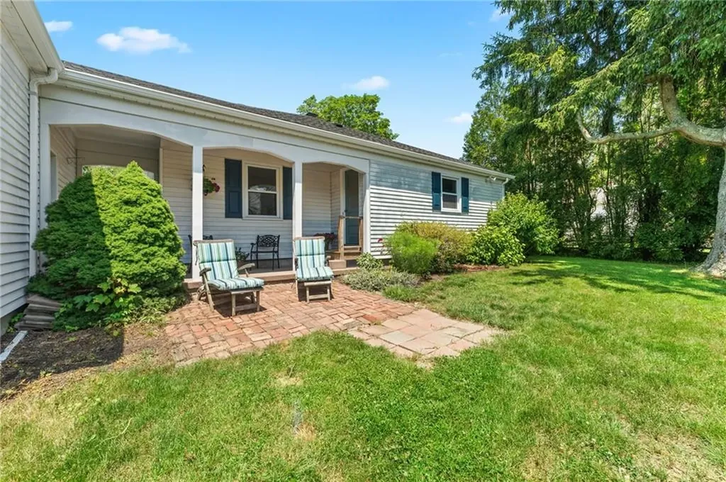 118 Beach Road Bristol RI 02809
