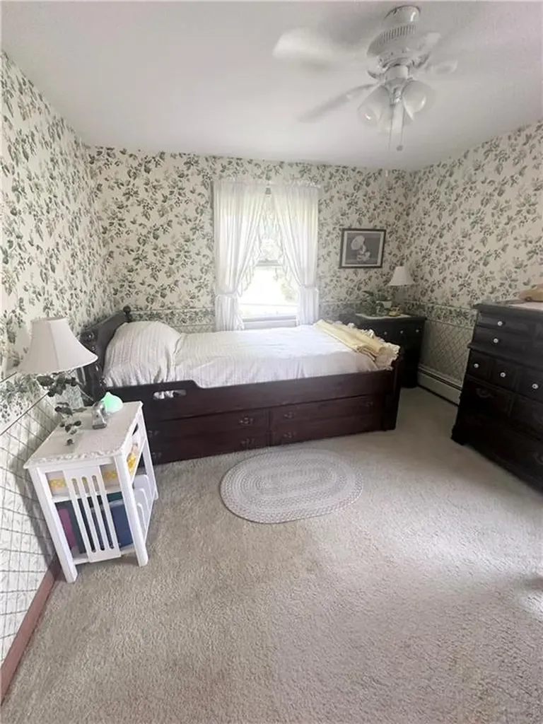 8 Browne Hill Court Lincoln RI 02865