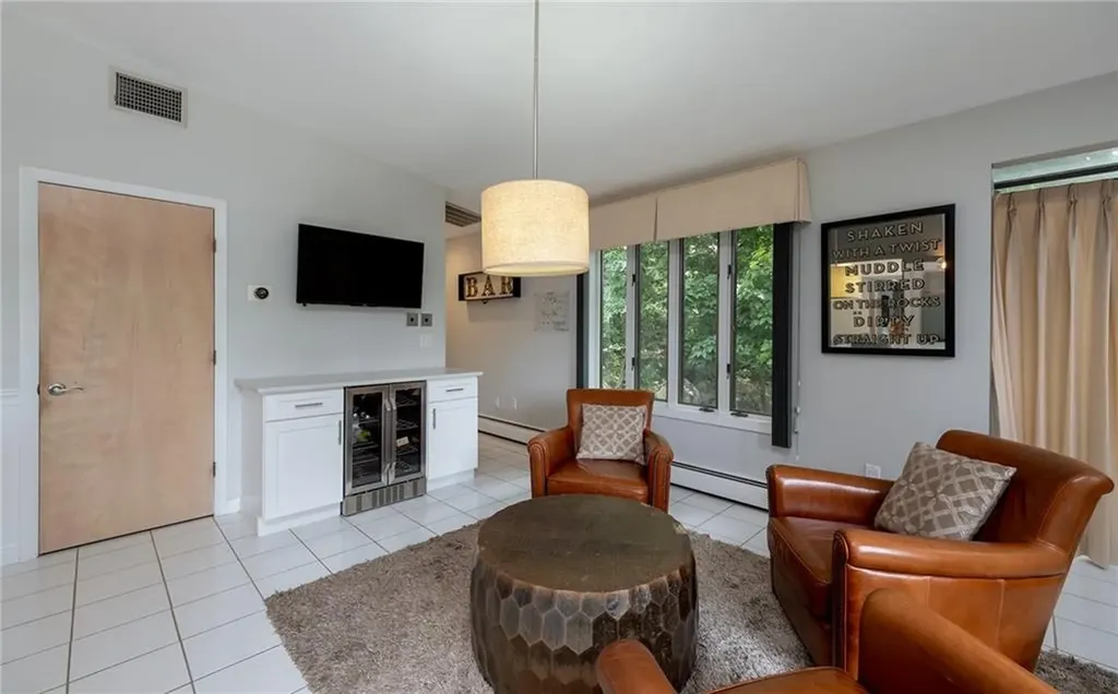 18 Heritage Drive Lincoln RI 02865