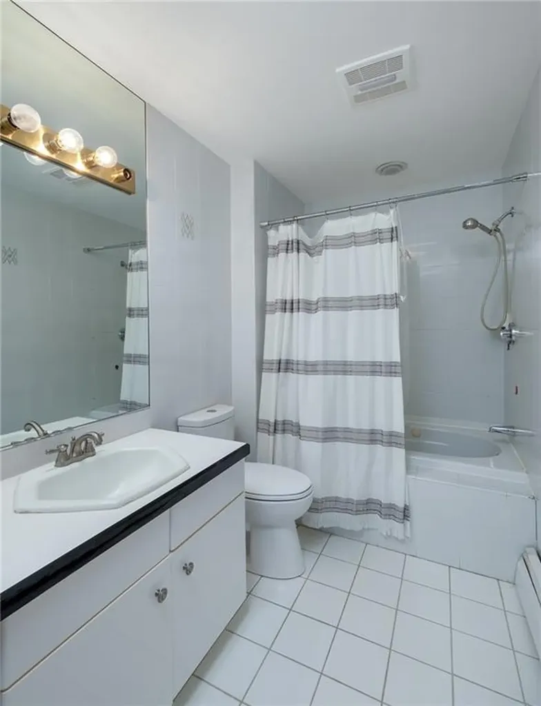 18 Heritage Drive Lincoln RI 02865