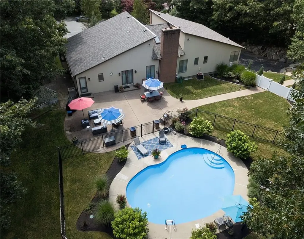 18 Heritage Drive Lincoln RI 02865
