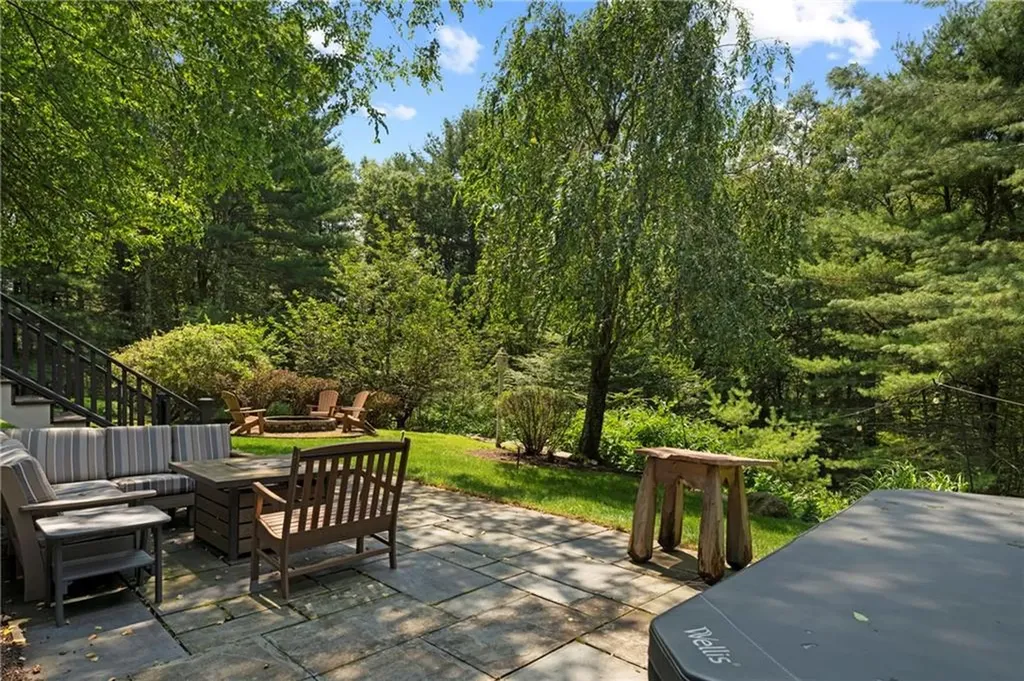 50 Ridge Drive Exeter RI 02822
