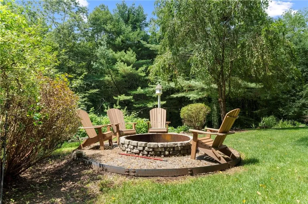 50 Ridge Drive Exeter RI 02822