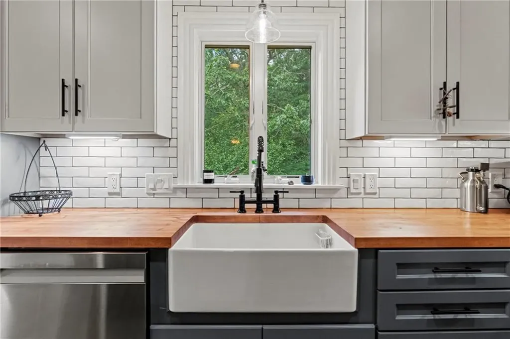 50 Ridge Drive Exeter RI 02822