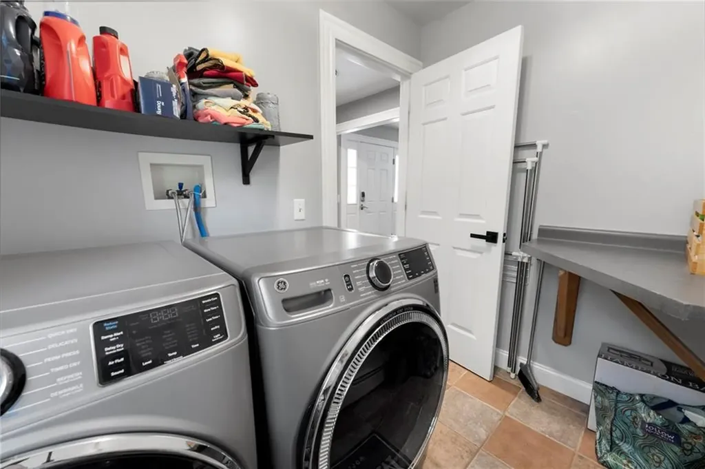 50 Ridge Drive Exeter RI 02822