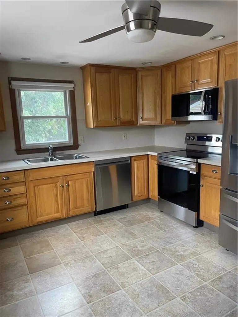 121 Brookdale Boulevard Pawtucket RI 02861