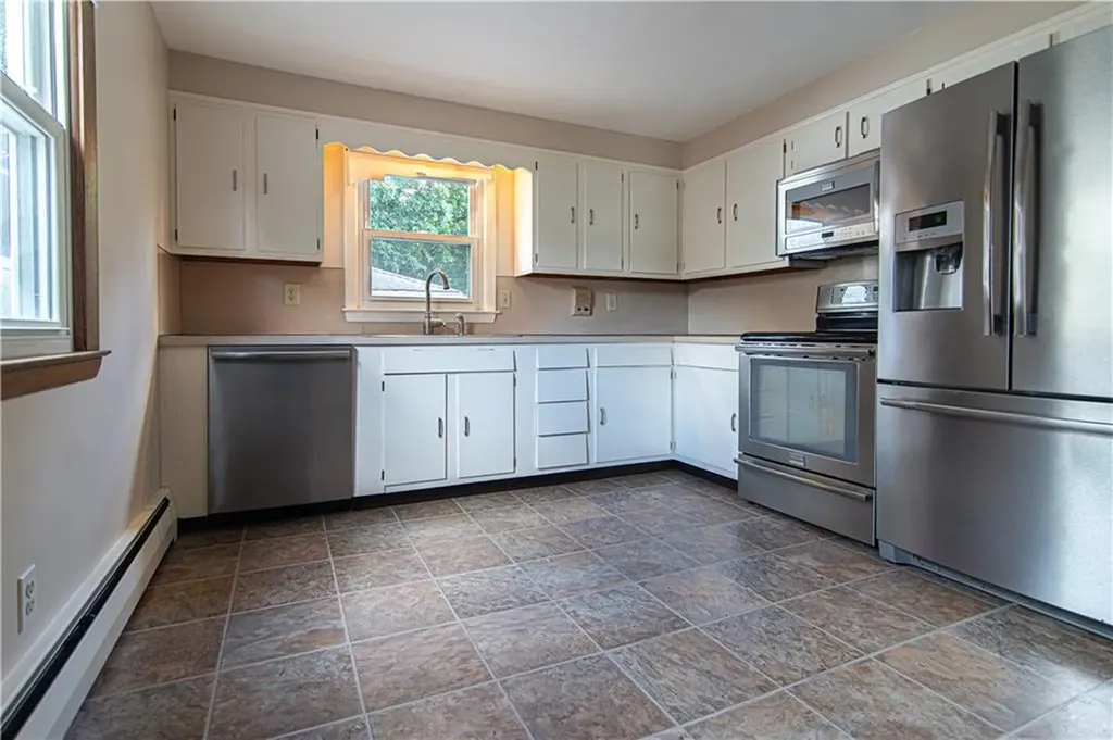 121 Brookdale Boulevard Pawtucket RI 02861