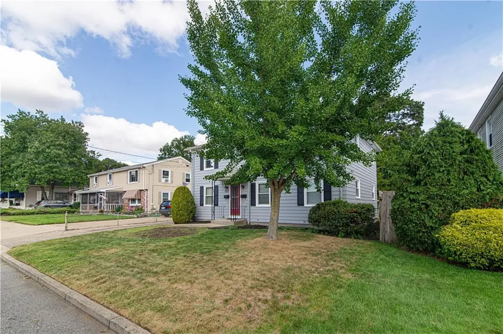 121 Brookdale Boulevard Pawtucket RI 02861