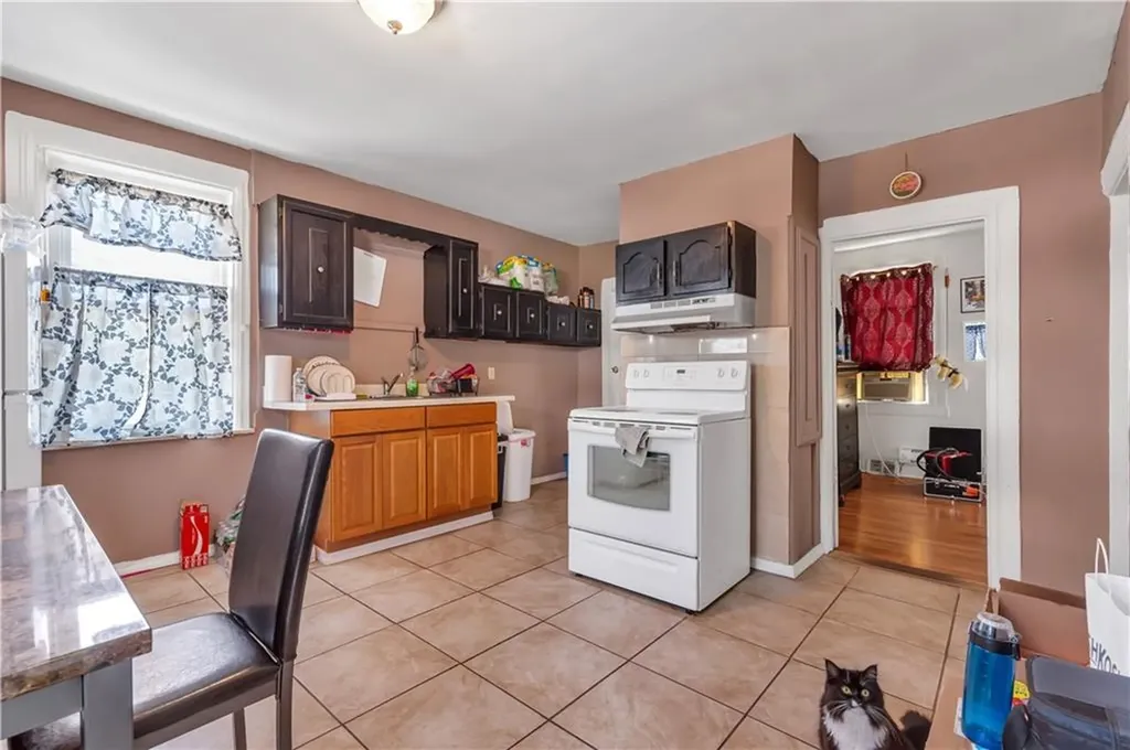 217 223 Plainfield Street Providence RI 02909