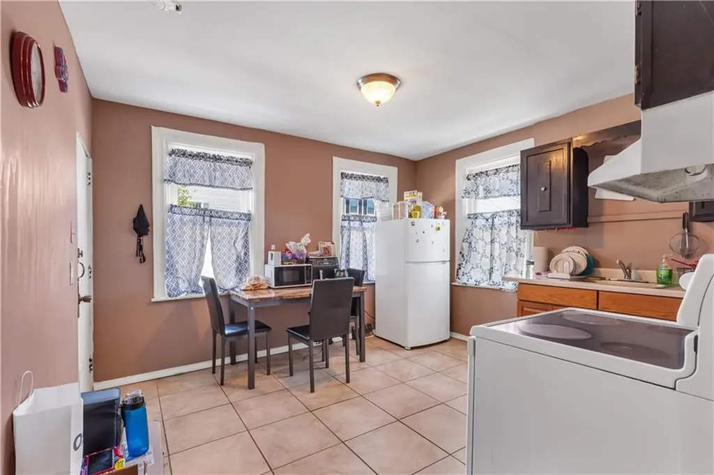 217 223 Plainfield Street Providence RI 02909