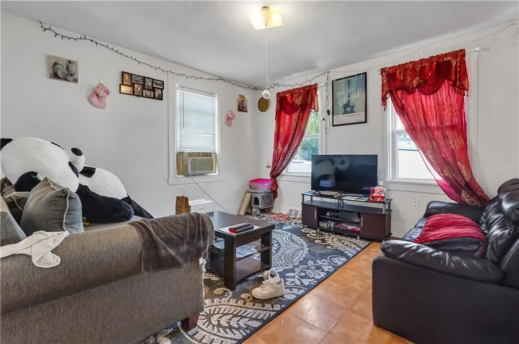 217 223 Plainfield Street Providence RI 02909