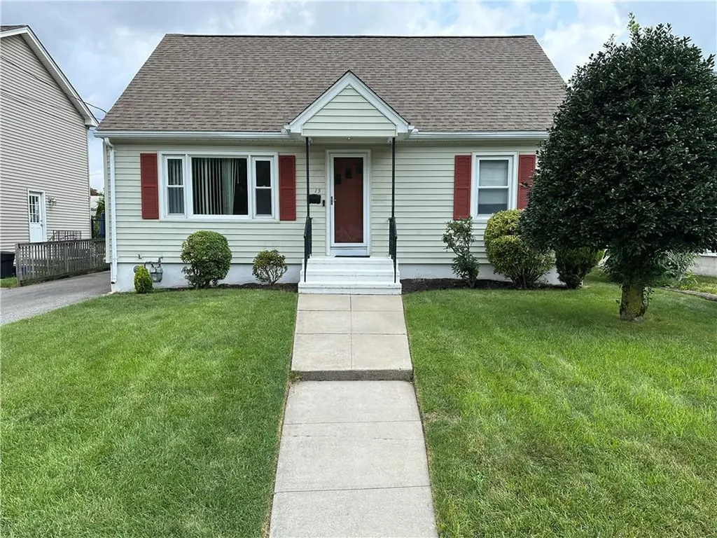 15 Chappy Street Cranston RI 02920