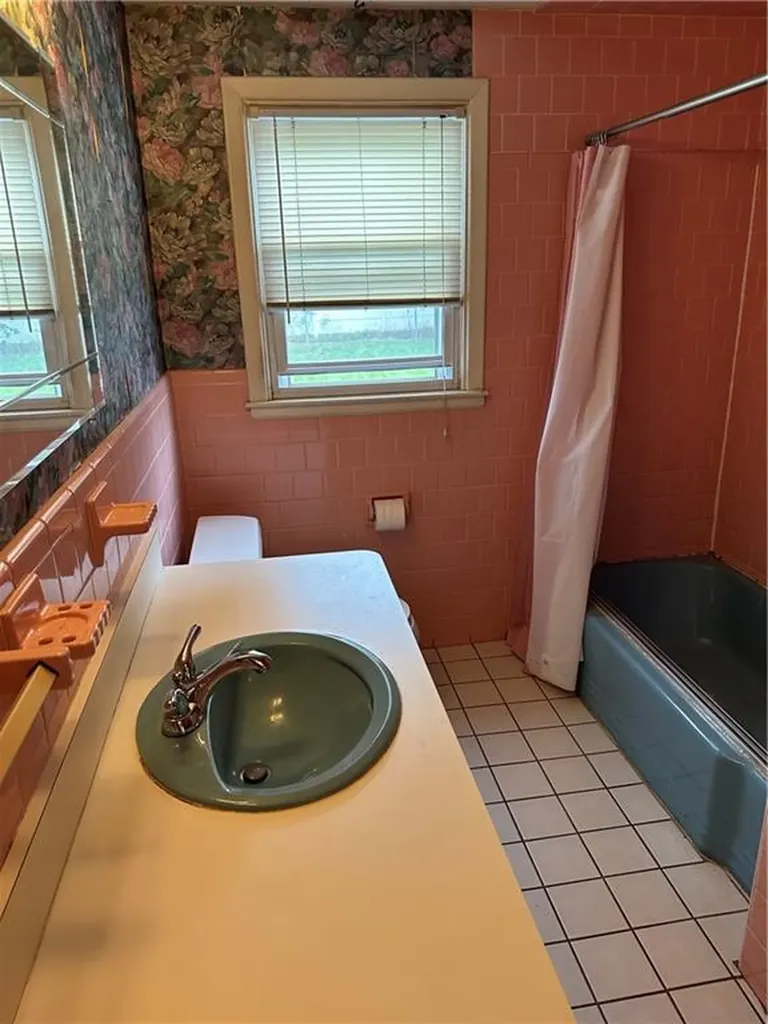 15 Chappy Street Cranston RI 02920