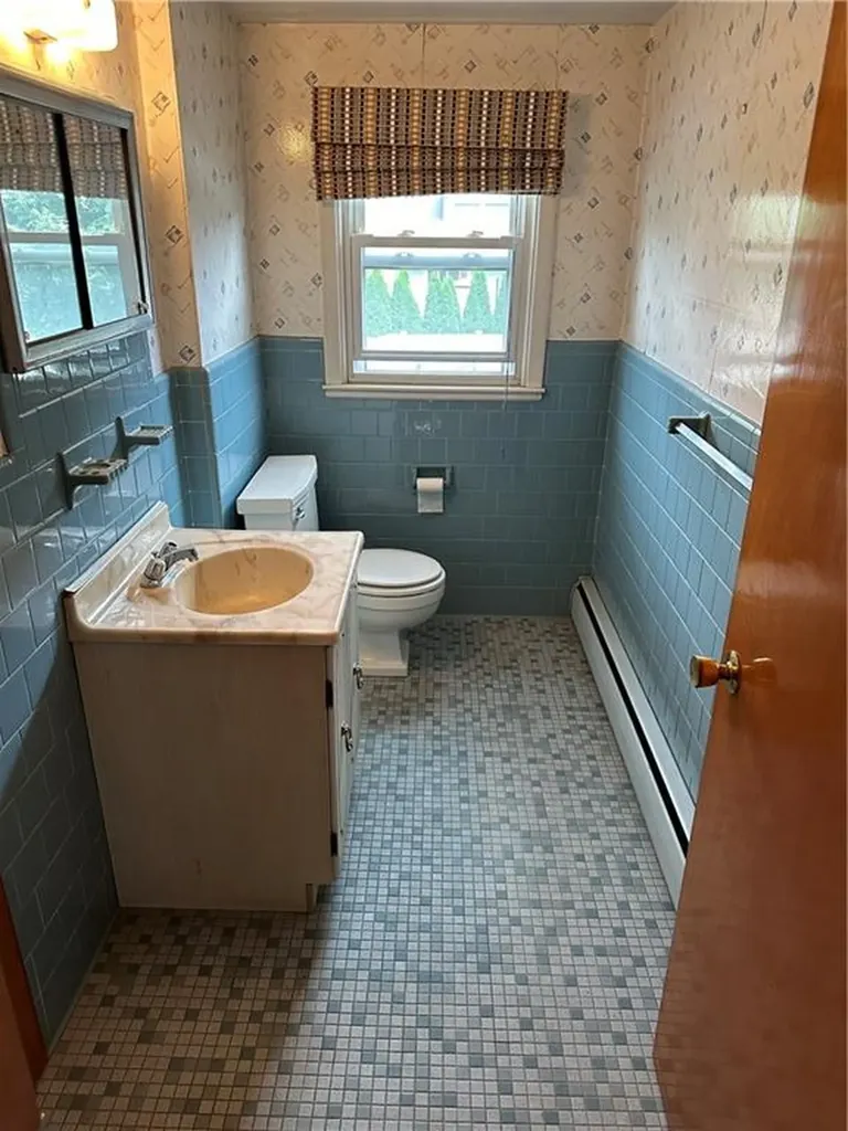 15 Chappy Street Cranston RI 02920