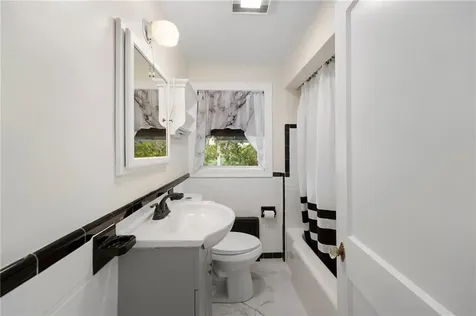 192 Holland Street Cranston RI 02920