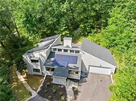 2 Premisy Hill Road North Smithfield RI 02896