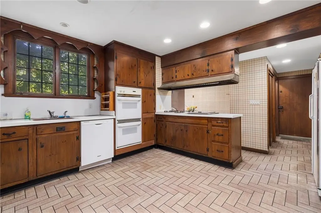 200 Highcrest Road Fall River MA 02720