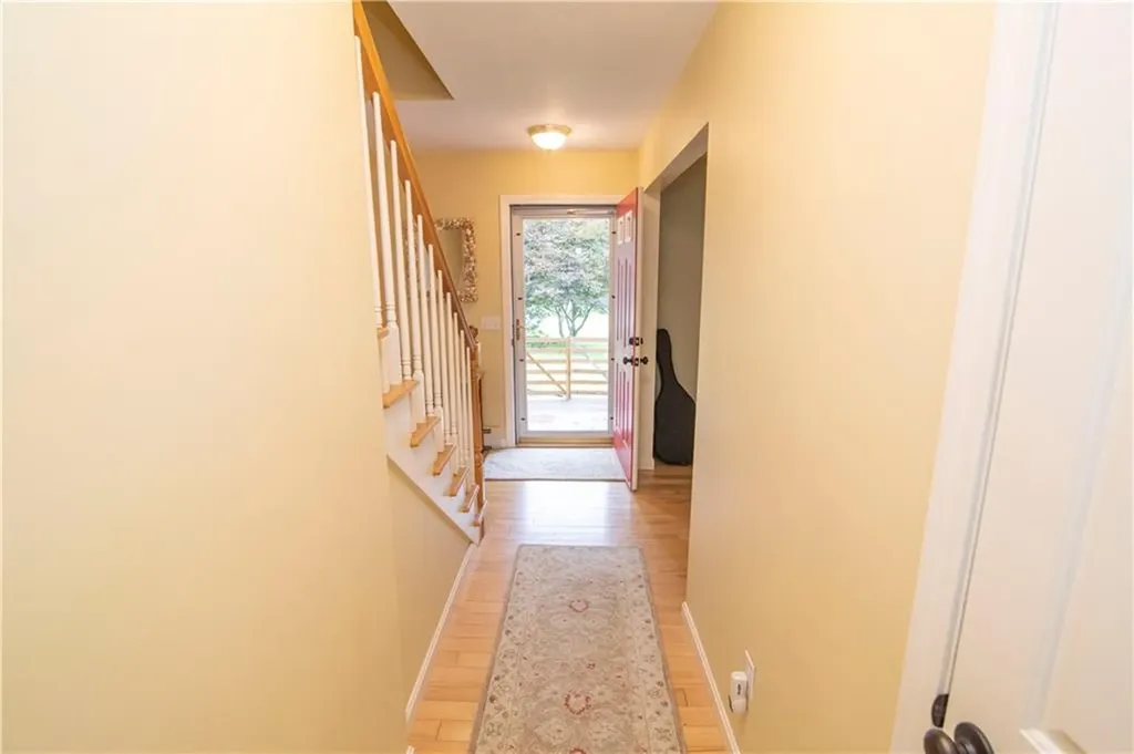 10 Tonkawa Avenue Westerly RI 02891
