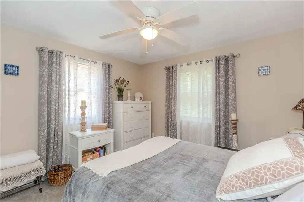 125 Posnegansett Avenue Warwick RI 02888