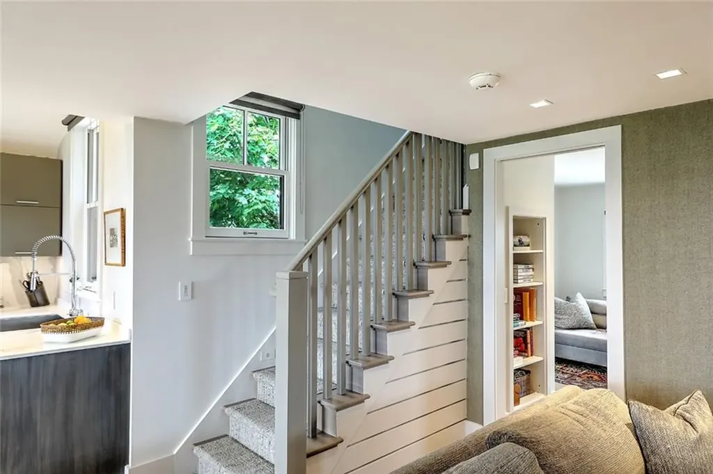1282 Anthony Road Portsmouth RI 02871