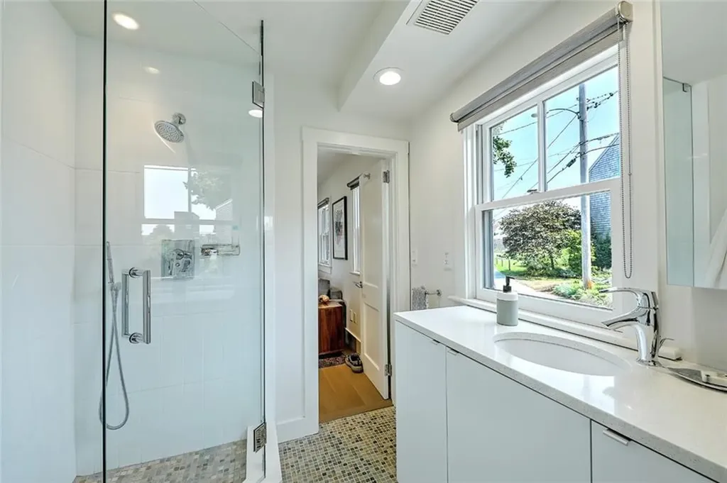 1282 Anthony Road Portsmouth RI 02871