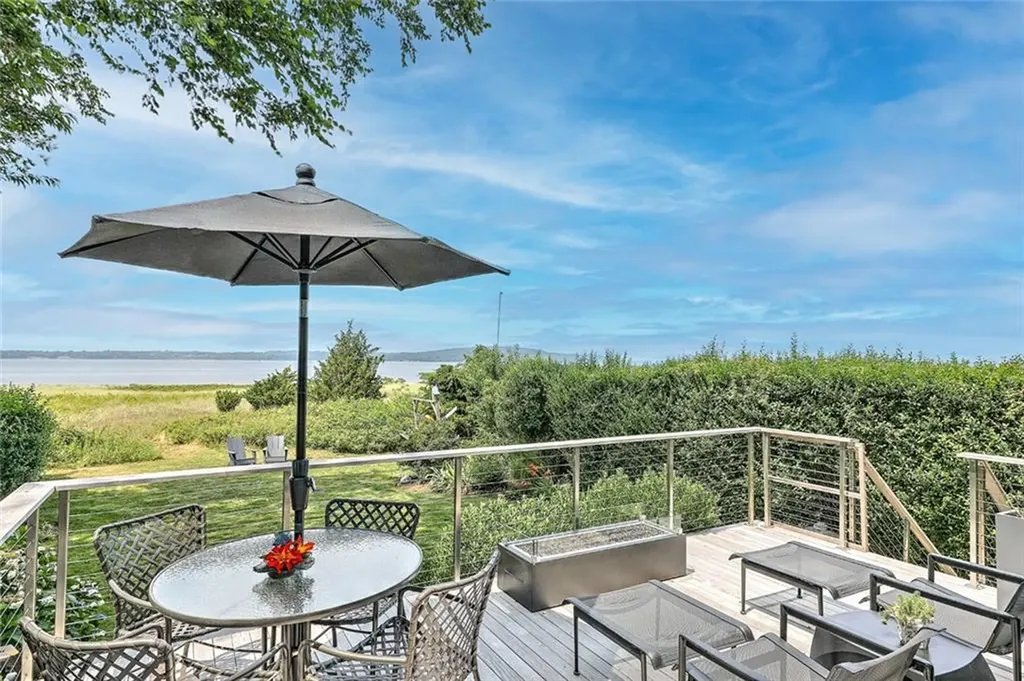 1282 Anthony Road Portsmouth RI 02871