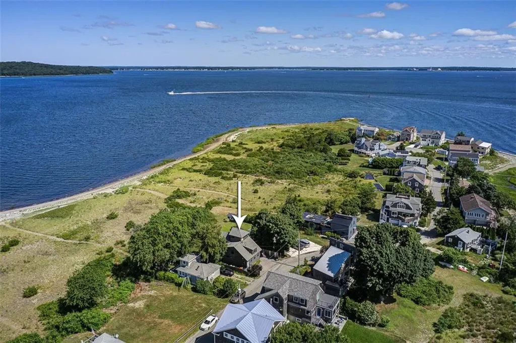 1282 Anthony Road Portsmouth RI 02871