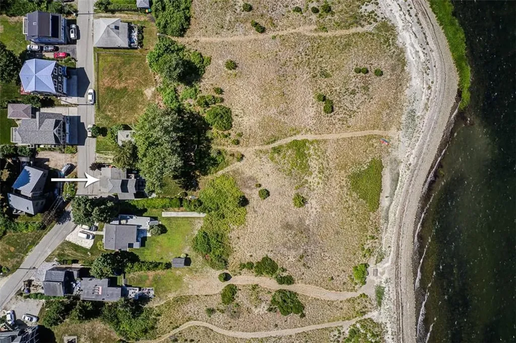 1282 Anthony Road Portsmouth RI 02871