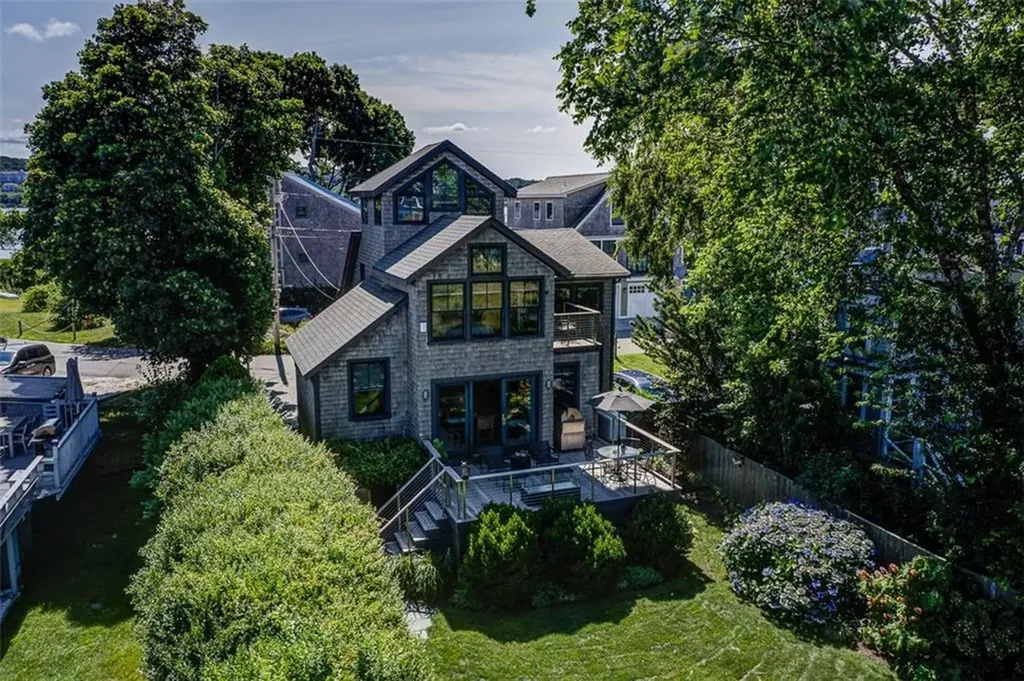 1282 Anthony Road Portsmouth RI 02871
