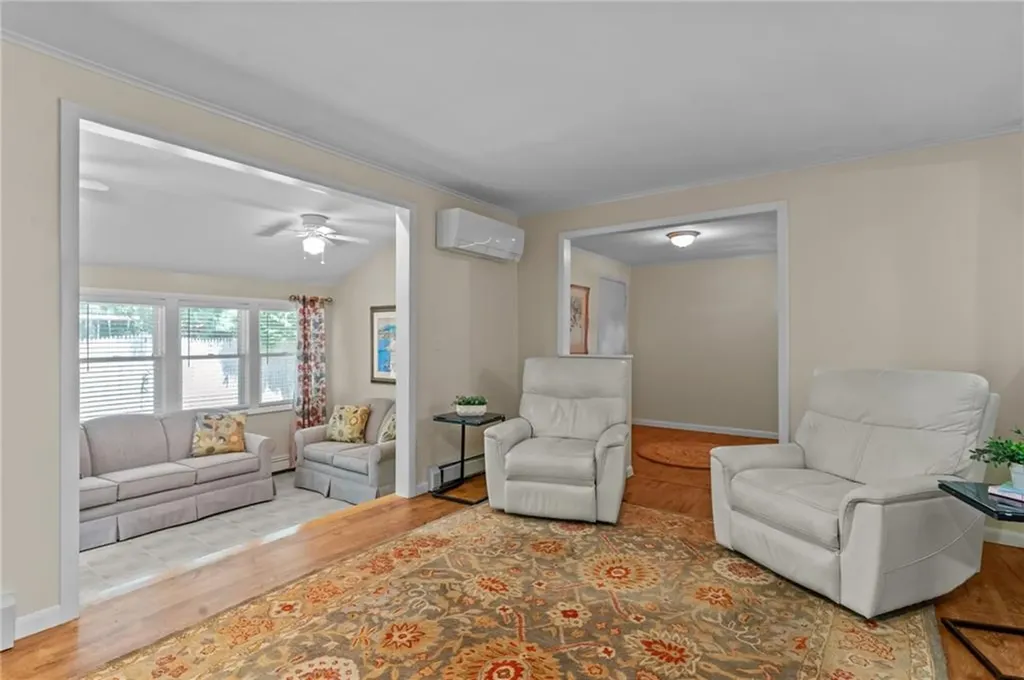 71 Acre Avenue Barrington RI 02806