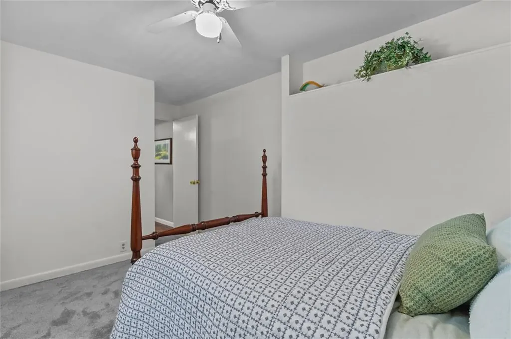 71 Acre Avenue Barrington RI 02806
