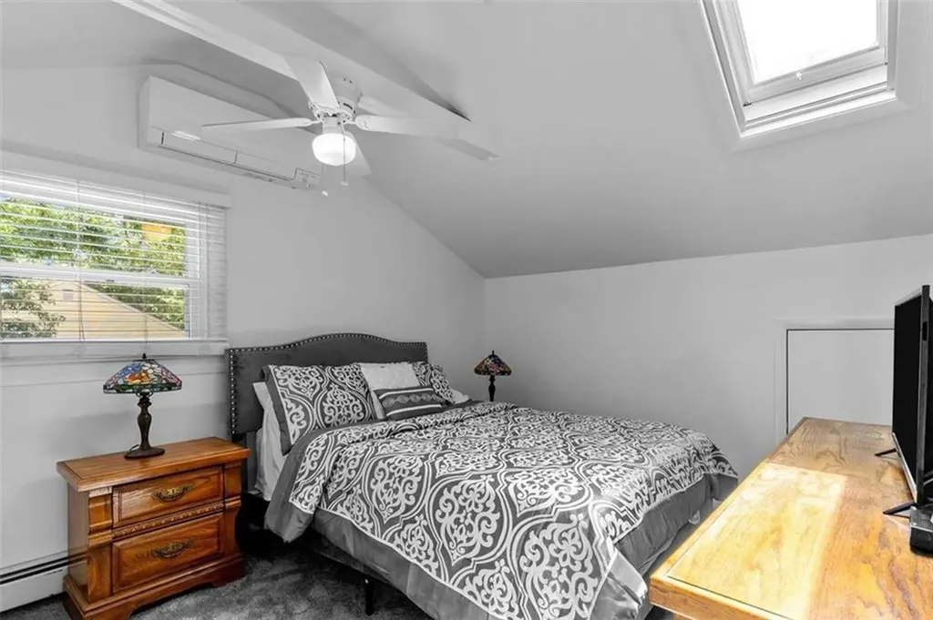 71 Acre Avenue Barrington RI 02806