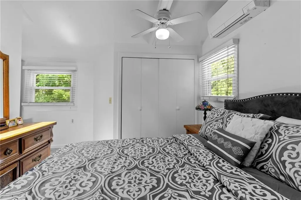71 Acre Avenue Barrington RI 02806