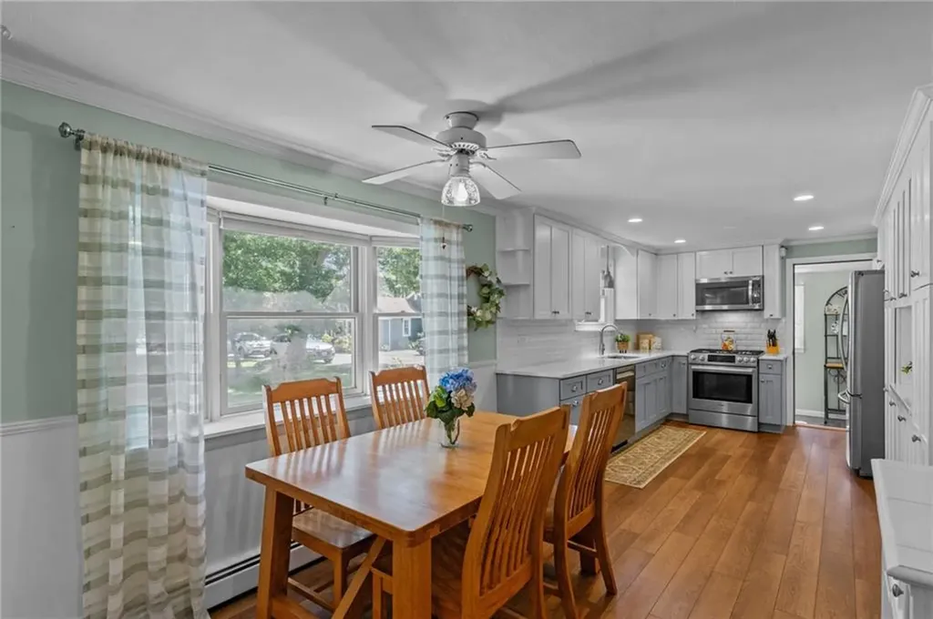 71 Acre Avenue Barrington RI 02806