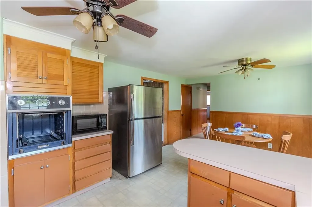 47 Foxcroft Avenue Warwick RI 02889
